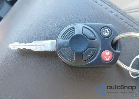 2010 Ford Fusion Sel z USA, uszkodzony, nr VIN 3FAHP0CG2AR261774